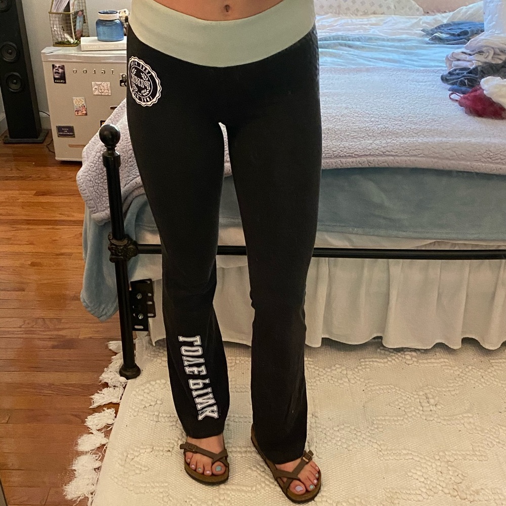 PINK yoga pants